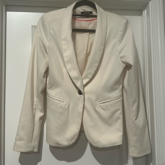 Apt. 9 Jackets & Blazers - Apt. Blazer off white